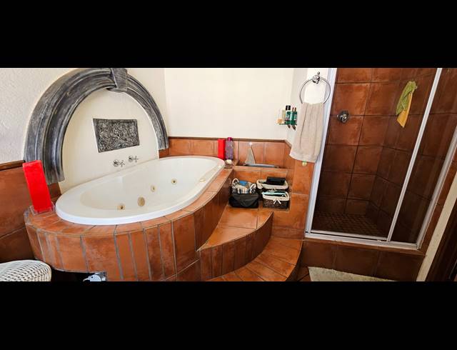 4 BEDROOM HOUSE FOR SALE IN WELGELEGEN